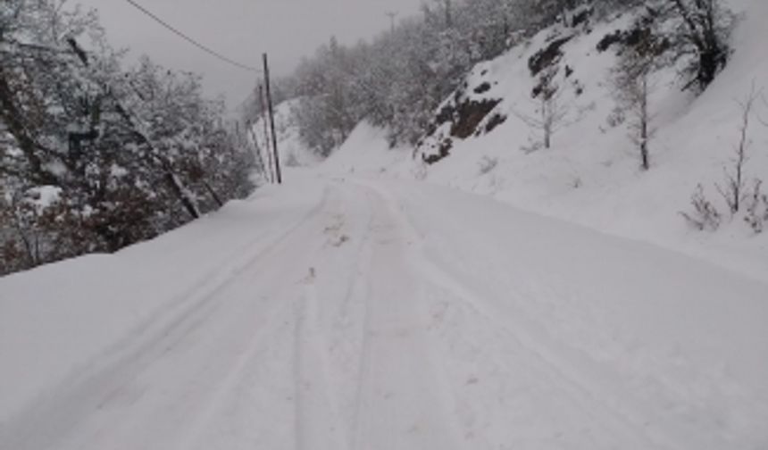 ARAÇLAR KURTARILDI, YOLLAR ULAŞIMA AÇILDI